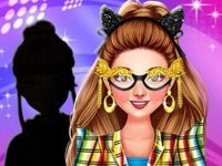 Ari Style Dress Up Game